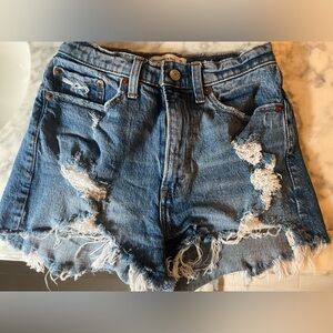 Abercrombie curve love mom short - high rise